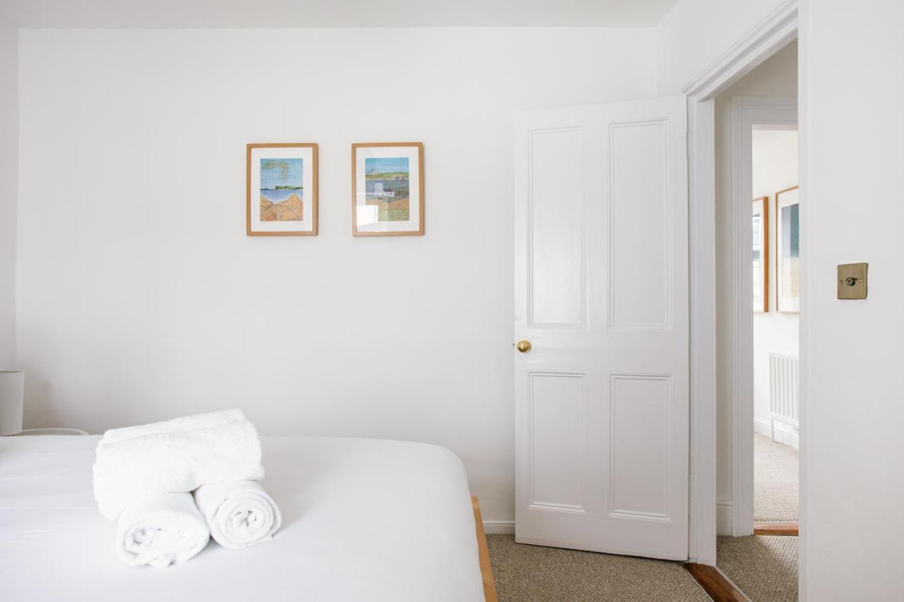 Cosy Period Cottage 2Min Walk To The Beach ポートラッシュ エクステリア 写真