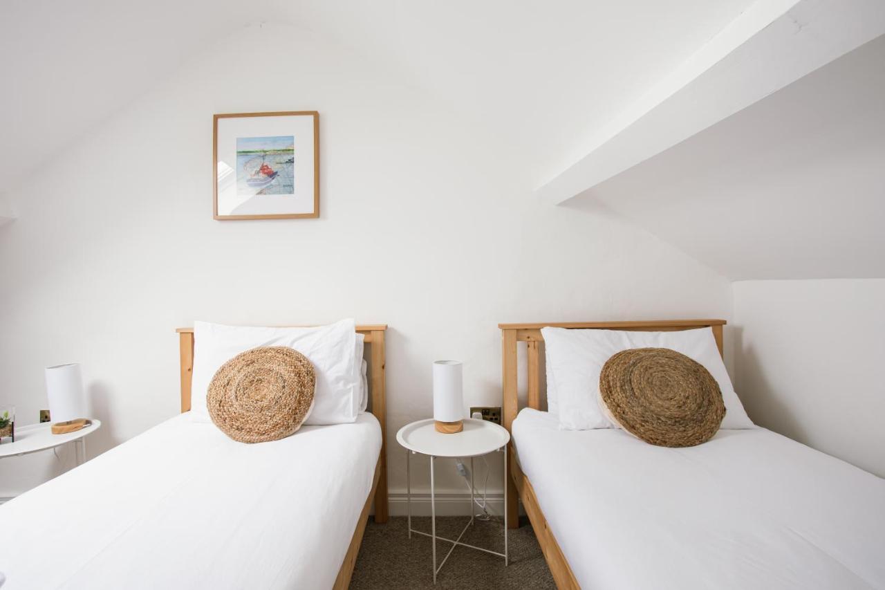 Cosy Period Cottage 2Min Walk To The Beach ポートラッシュ エクステリア 写真