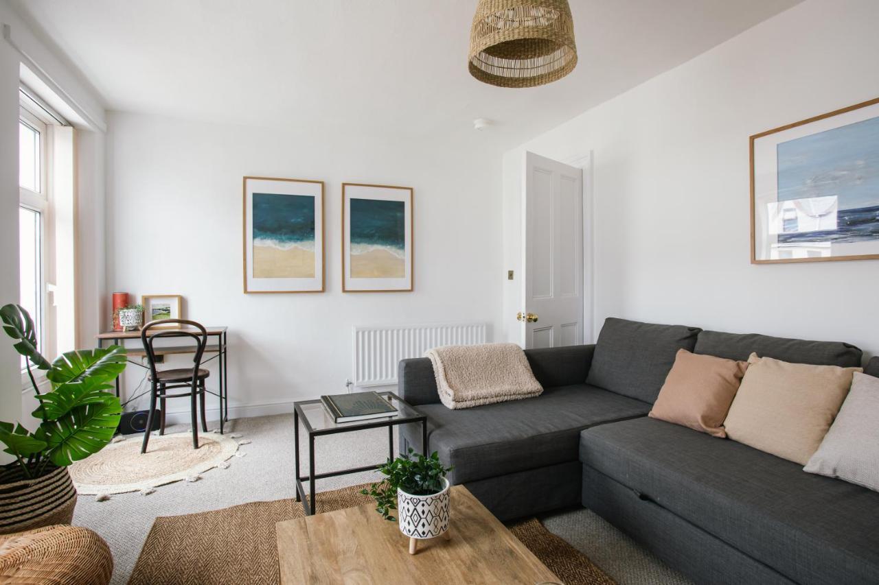Cosy Period Cottage 2Min Walk To The Beach ポートラッシュ エクステリア 写真