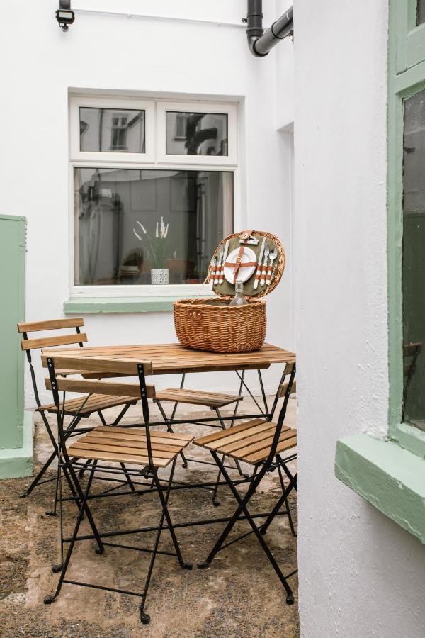 Cosy Period Cottage 2Min Walk To The Beach ポートラッシュ エクステリア 写真
